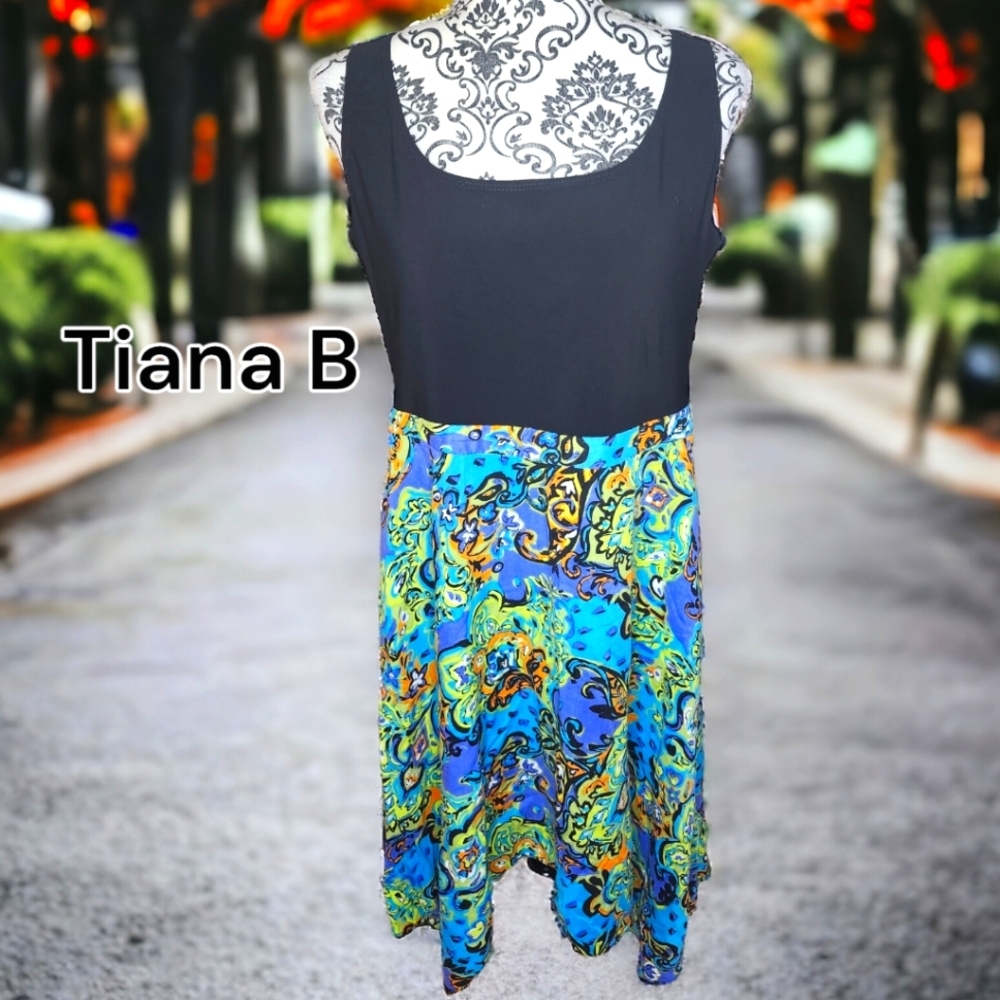 TIANA B Black & Floral Midi Dress- Large